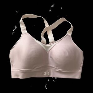 Under Armour Sports Bra Pink‎ M
Women Fitted Minimal Padding Athletic Athleisure